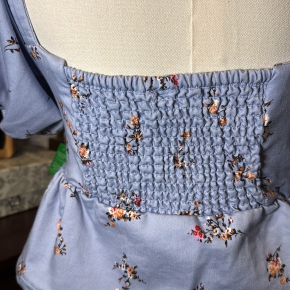 NWT  Juniors' Tinsel Town - Love, Fire Square Neck Babydoll Top. Size Small - Picture 6 of 7